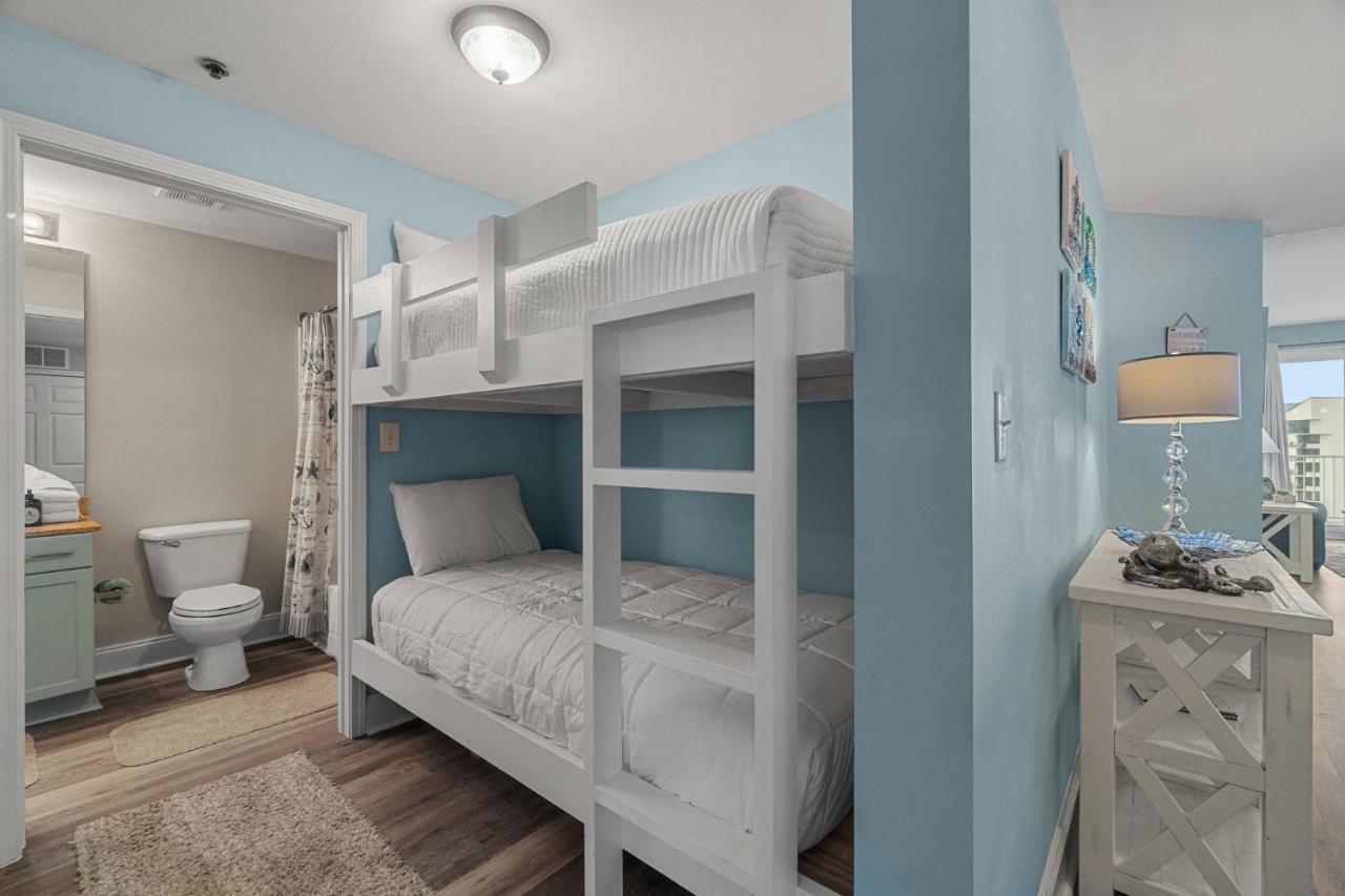 Beachy King At Laketown Wharf #812 By Nautical Holiday home *
