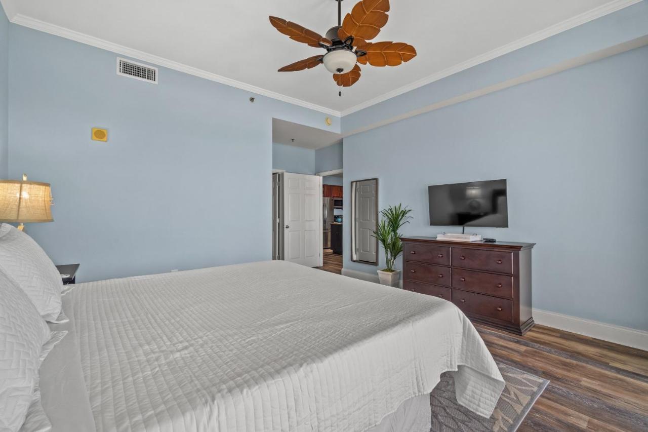 Penthouse At Laketown Wharf #2120 By Nautical Holiday home