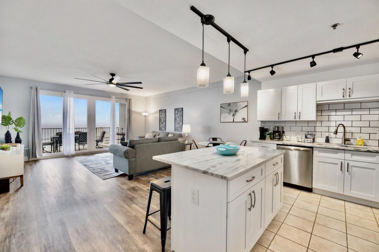 Luxurious 4 Bedroom Condo! Gulf Views! Sleeps 10 & Easy Access! By Dolce Getaways Pcb