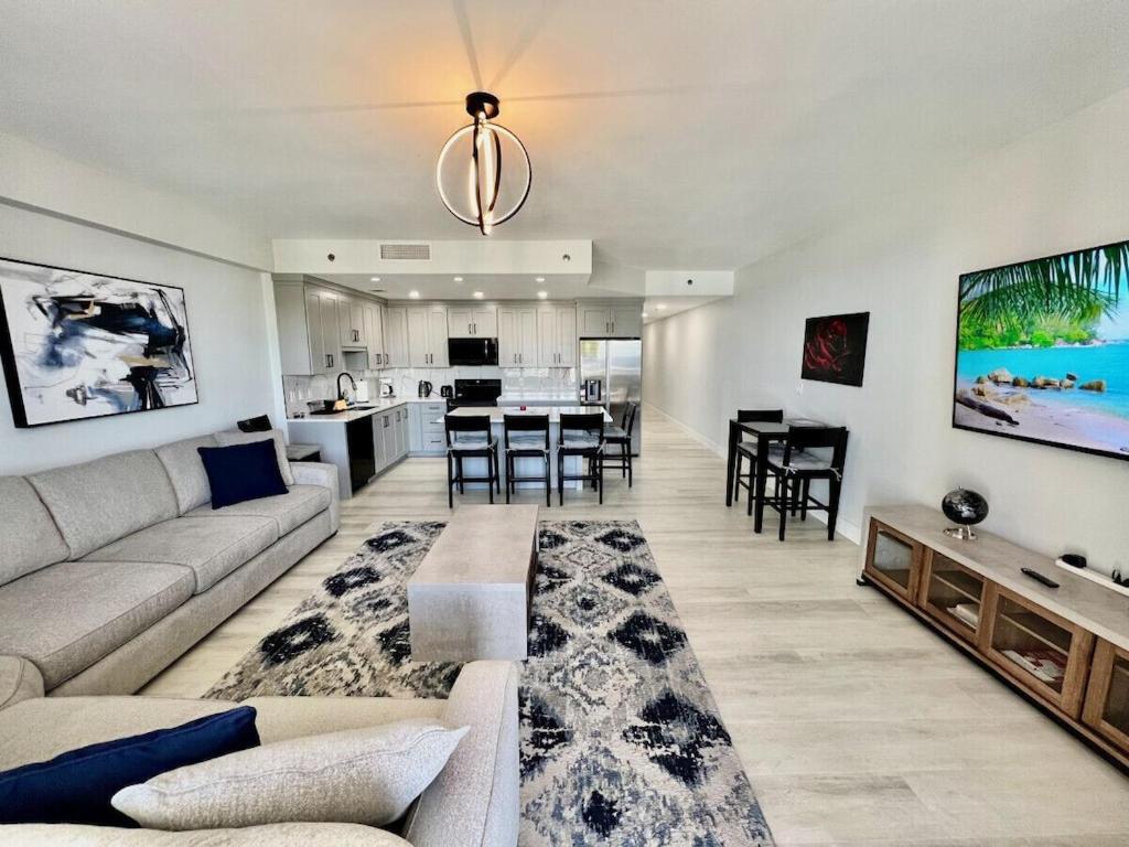 Spectacular 1bd Condo! Amazing Gulf Views! Free Chairs! By Dolce Getaways Pcb Panama City Beach