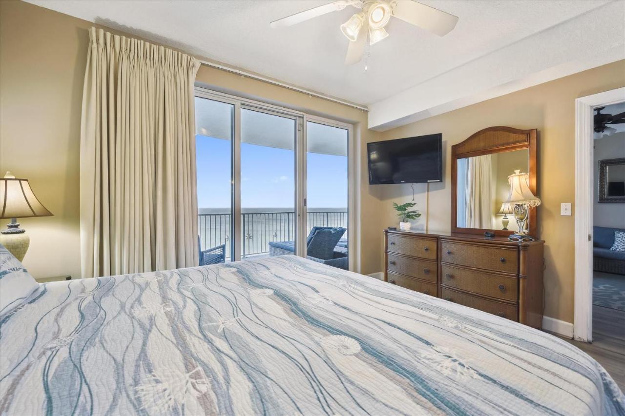 Holiday home Twin Palms #1502 By Book That