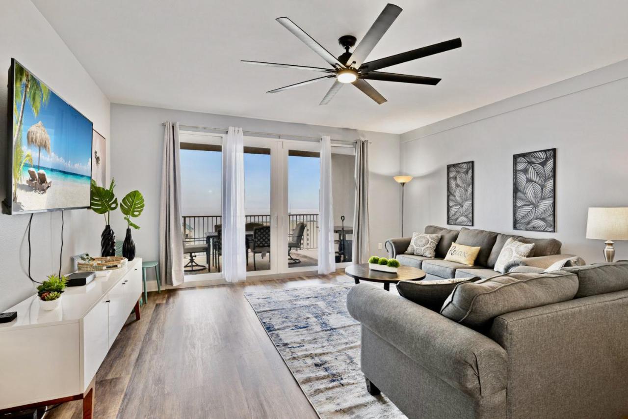 Luxurious 4 Bedroom Condo! Gulf Views! Sleeps 10 & Easy Access! By Dolce Getaways Pcb Apartment