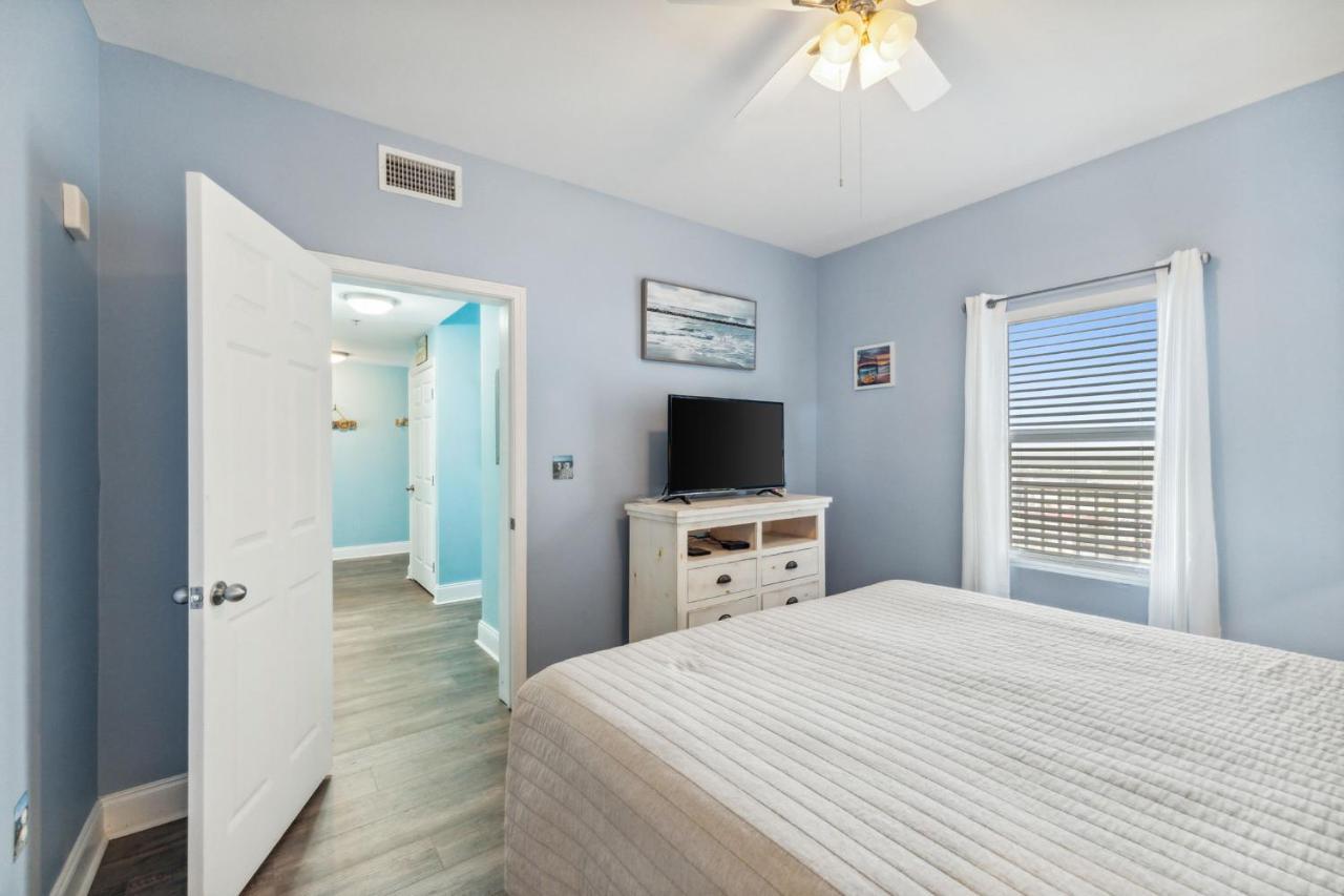 Sea-renity At Laketown Wharf #1607 By Nautical Panama City Beach