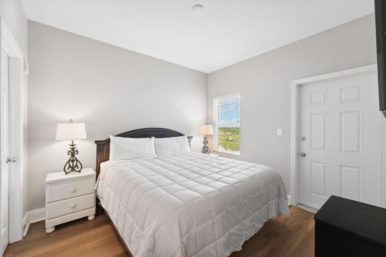 Laketown Wharf #638 By Nautical Holiday home