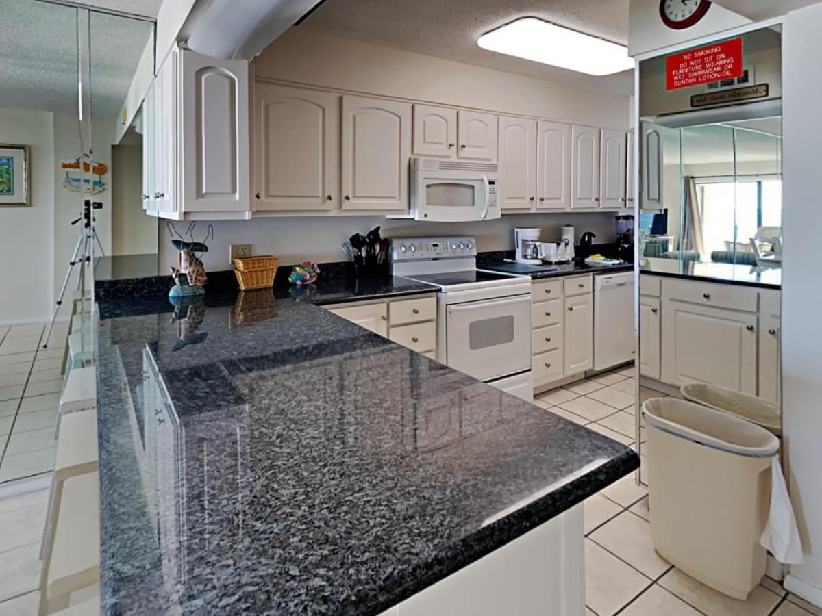 Regency Towers 719 Apartment