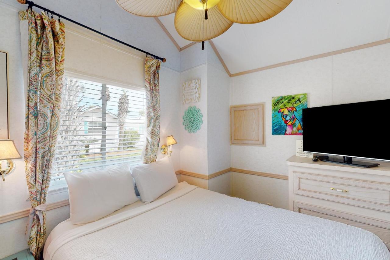Emerald Pointe #42 Holiday home *