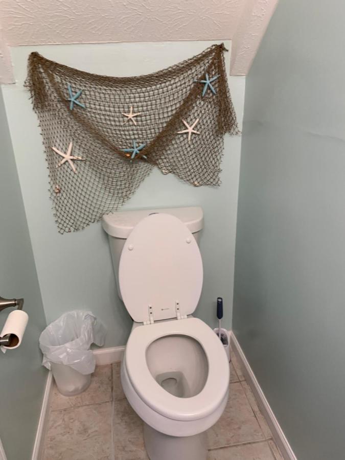 Holiday home Access Close To Walmart, Bowling,skating And Game