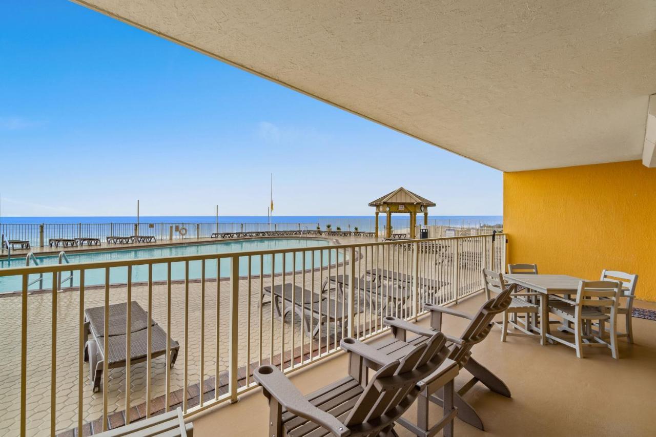 Apartment Treasure Island 0110