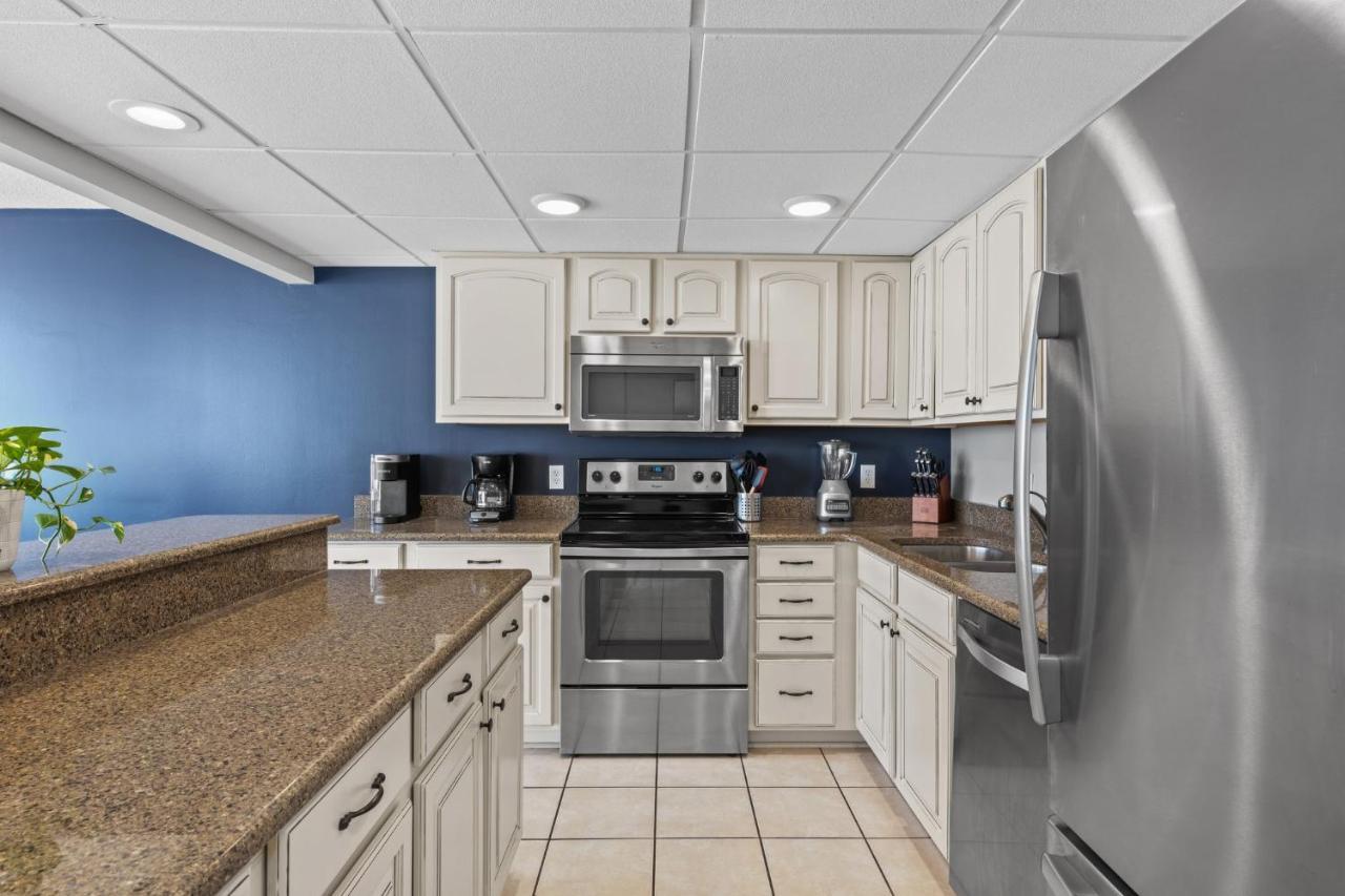 Apartment Edgewater - Tower I 1201