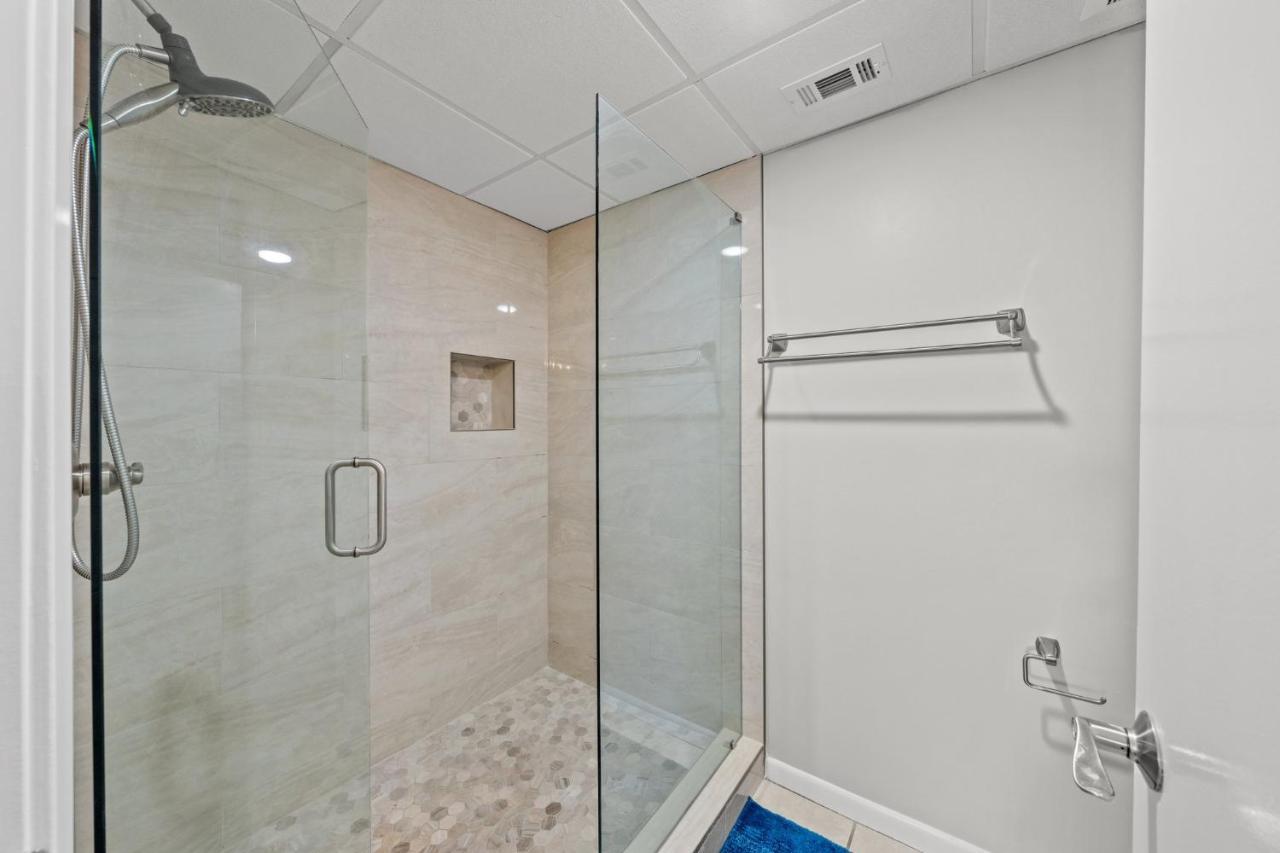 Edgewater - Tower I 1201 Apartment *