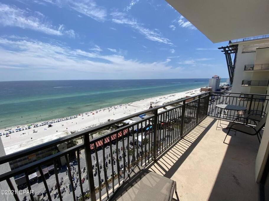 Beautiful - Luxury Living At Its *