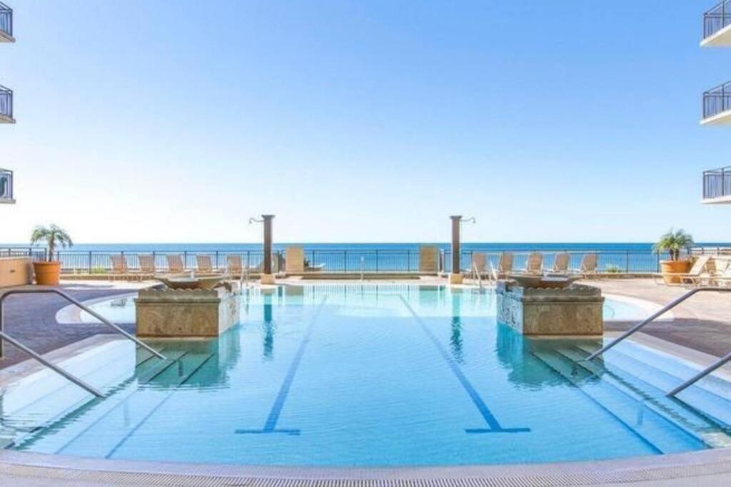 Beautiful - Luxury Living At Its