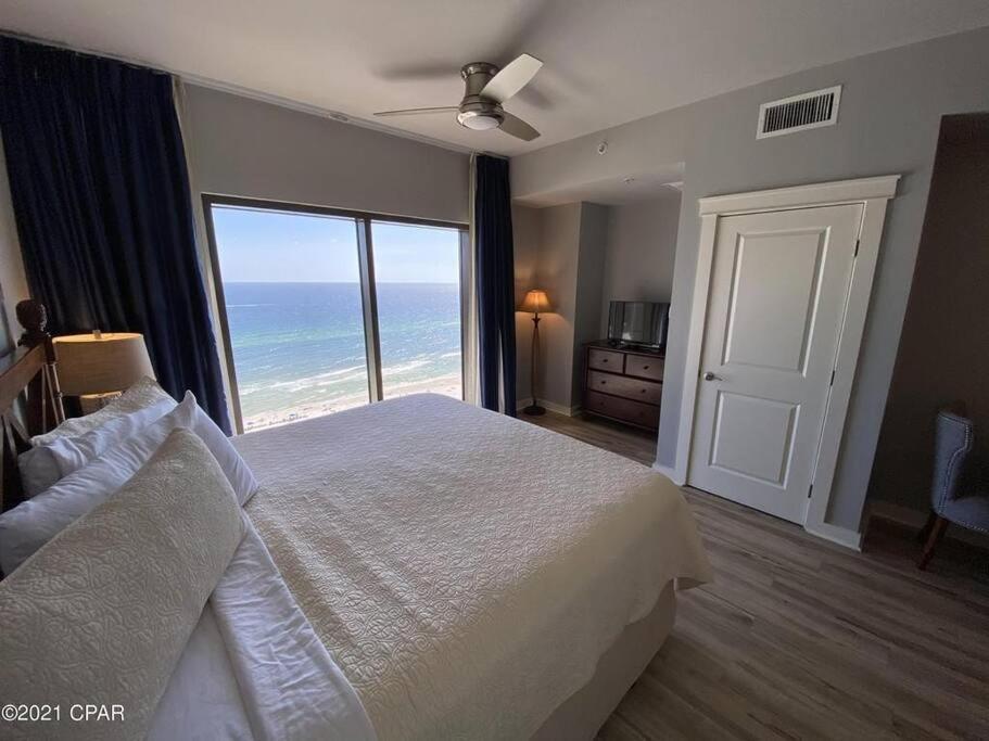 Apartment Beautiful - Luxury Living At Its *