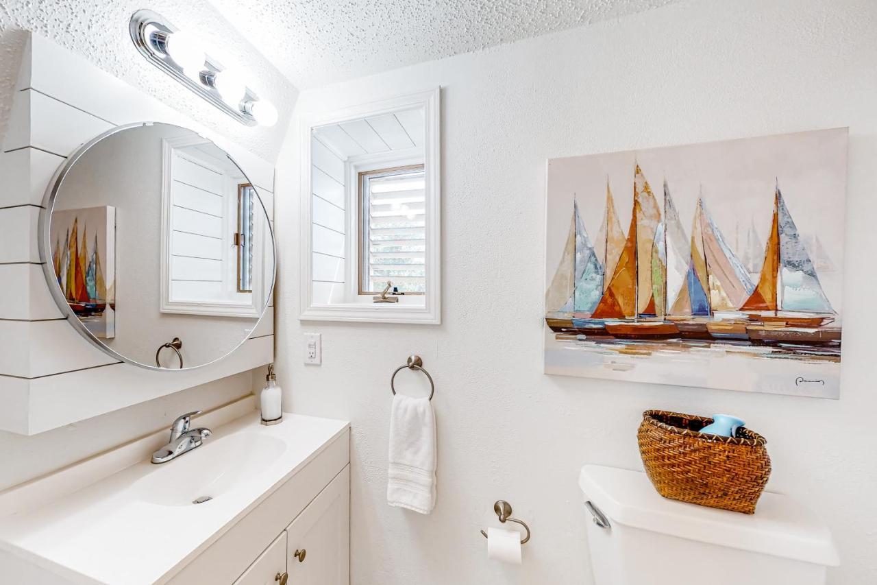 Bay Point Harbour #221 Apartment