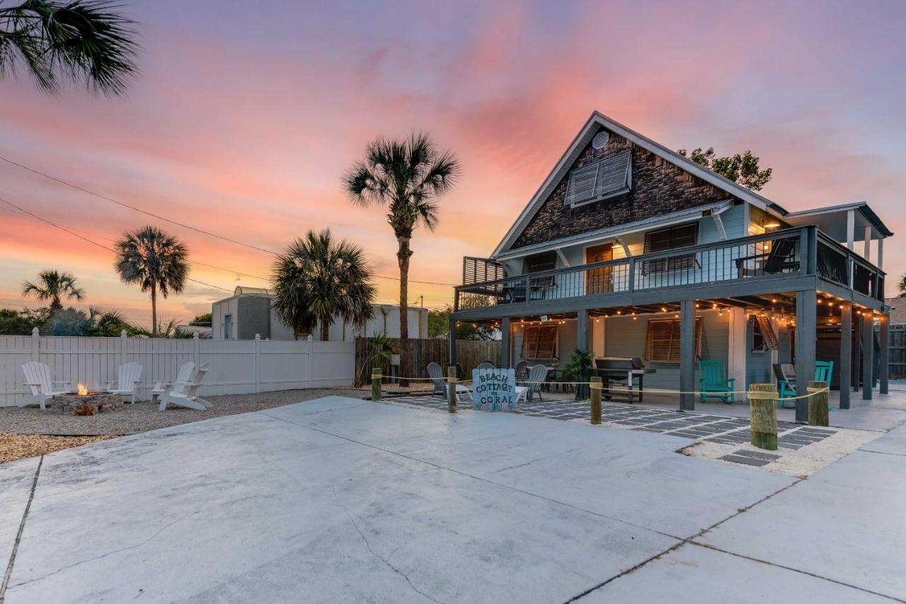 Holiday home Pcb Group Retreat With Deck, 1 Block To Beach!