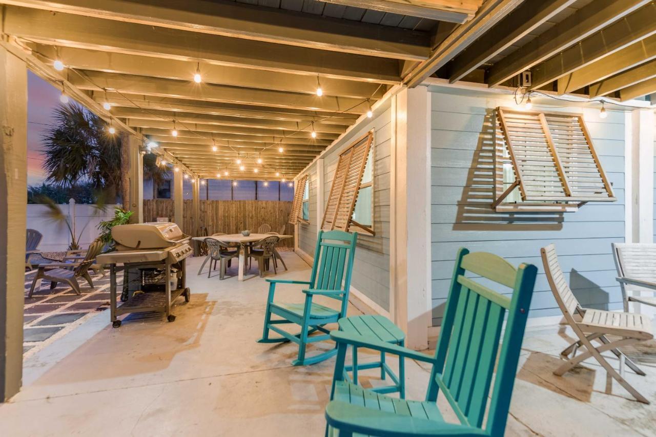 Pcb Group Retreat With Deck, 1 Block To Beach! *