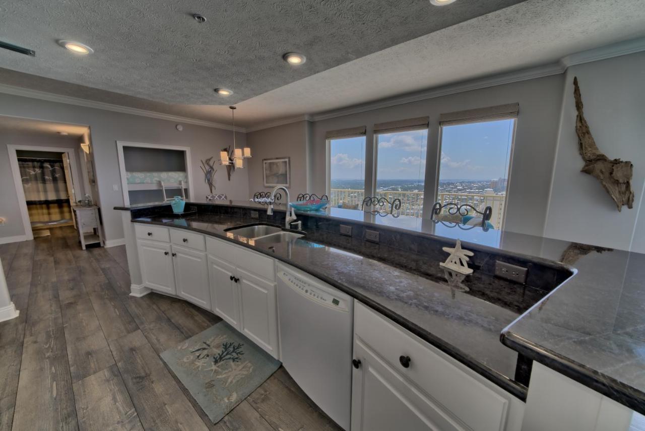 Calming Beachfront With Oversized Balcony Facing The Gulf - Unit 2101 Apartment Panama City Beach