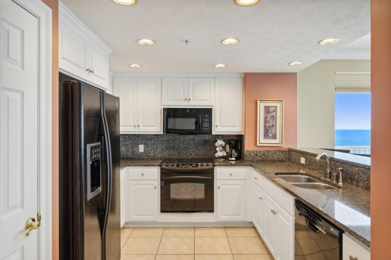 Apartment Treasure Island 1601