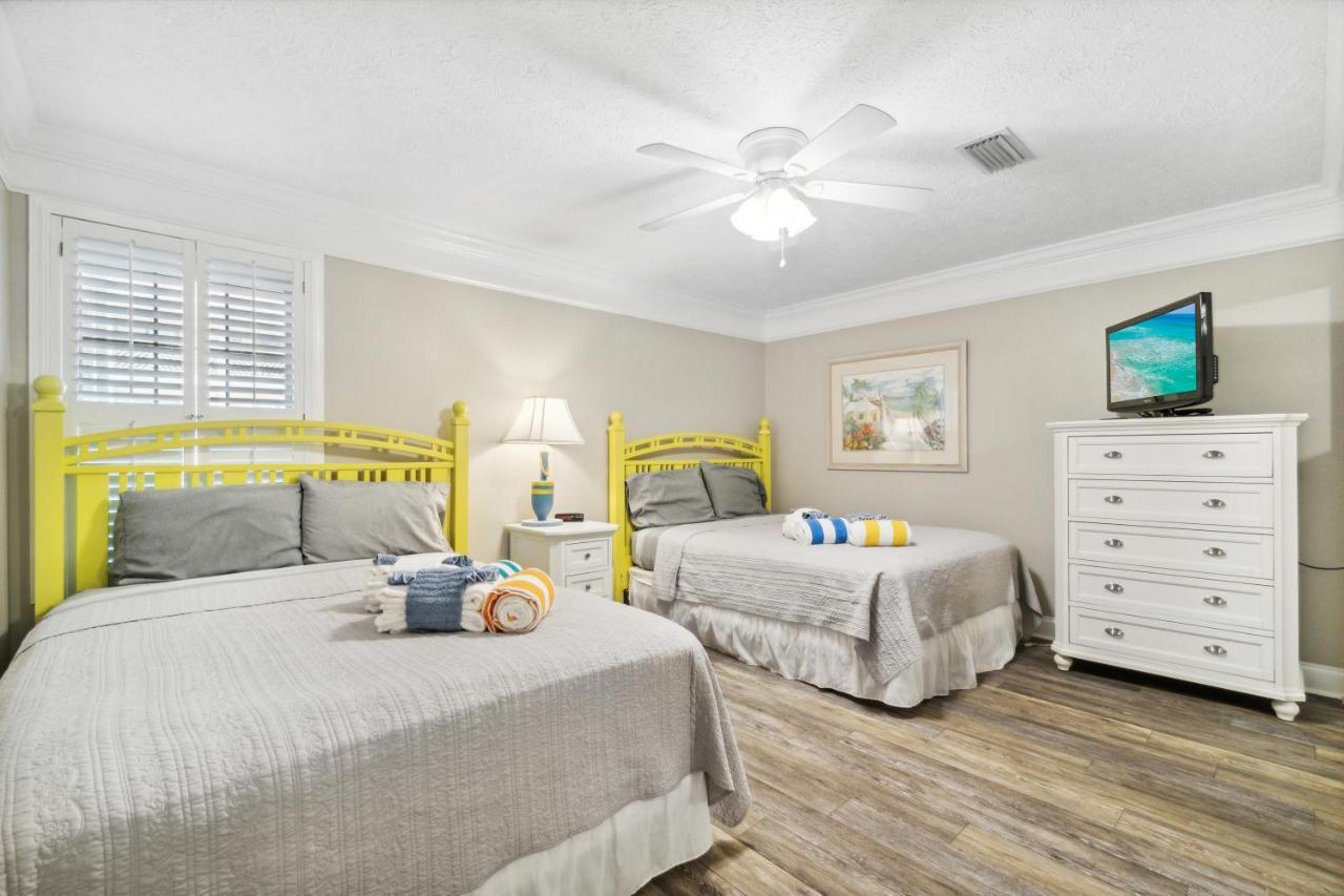 Holiday home Seaspray Hideaway Sleeps 8 Pools Access Panama City Beach