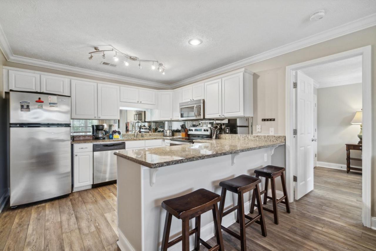 Seaspray Hideaway Sleeps 8 Pools Access Panama City Beach