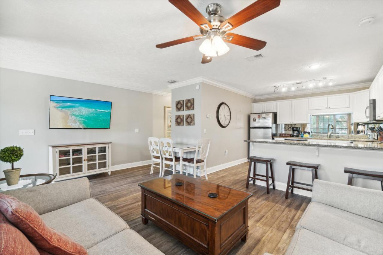 Seaspray Hideaway Sleeps 8 Pools Access
