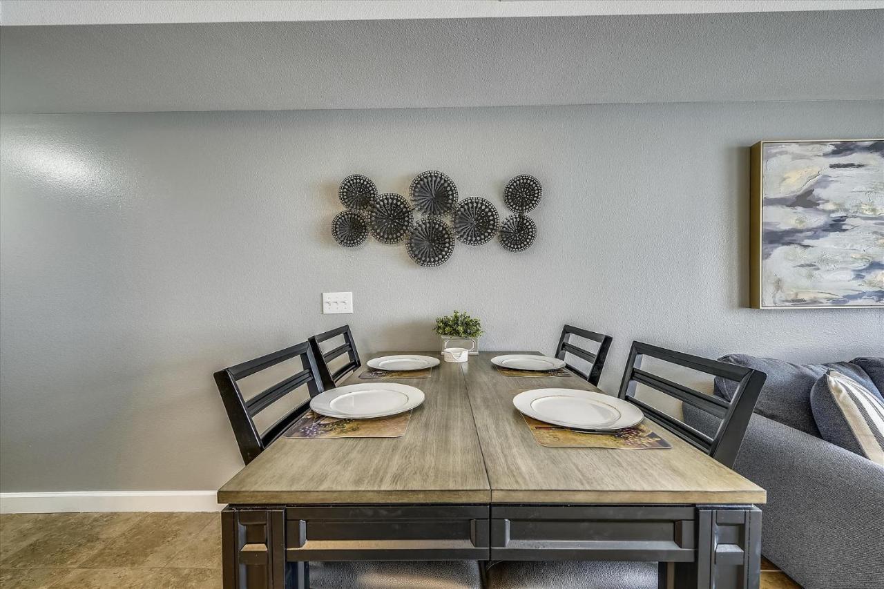 Apartment Shores Of Panama 1704 - 2 Bedroom Bunk Sleeps 8, Updated! Res, Parking Panama City Beach
