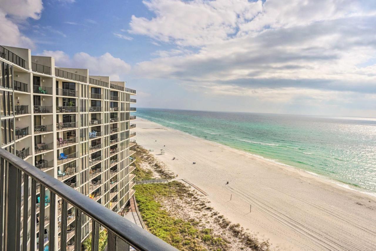 Apartment Idyllic Pcb With Pool Access And Ocean Views!