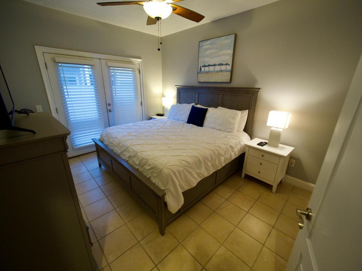 Holiday home Steps To Beach - Large Beach House With Pool *