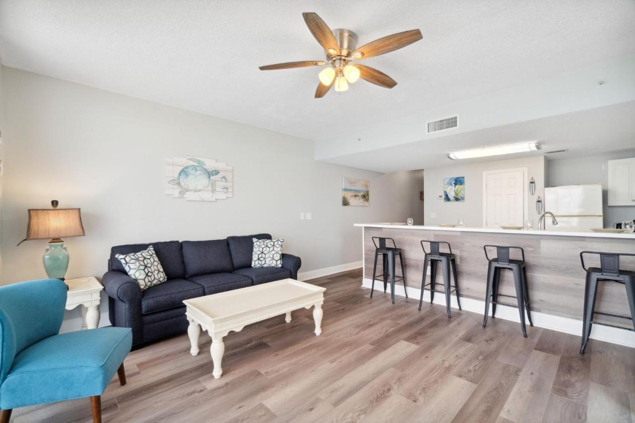Majestic #1215-1 By Book That Holiday home