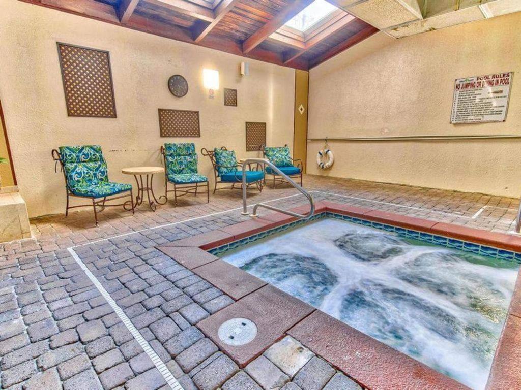 Shores Of Panama 1704 - 2 Bedroom Bunk Sleeps 8, Updated! Res, Parking Apartment Panama City Beach