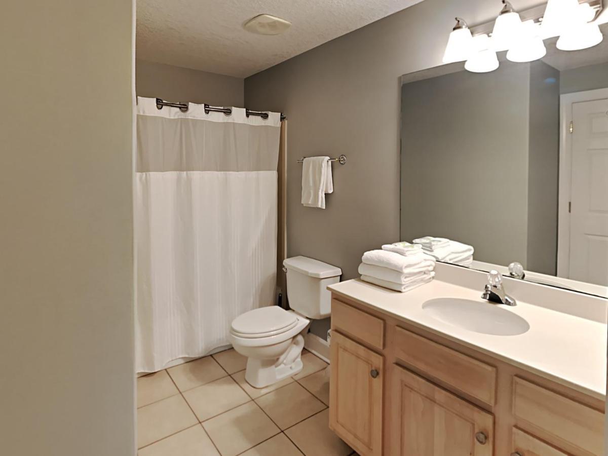 Twin Palms 1805 *