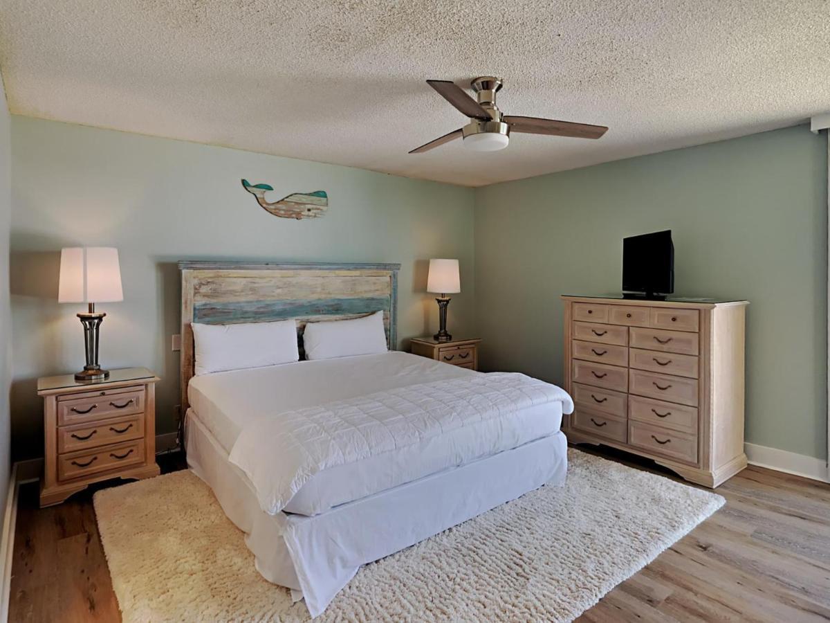 Edgewater Leeward 500 Apartment *