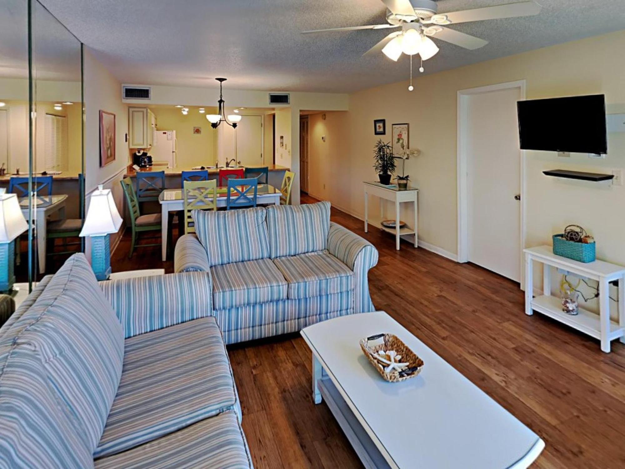 Edgewater 814 Apartment *