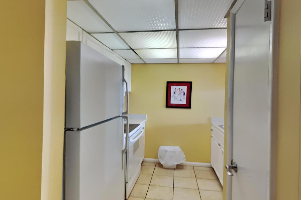 Edgewater Windward 602 *