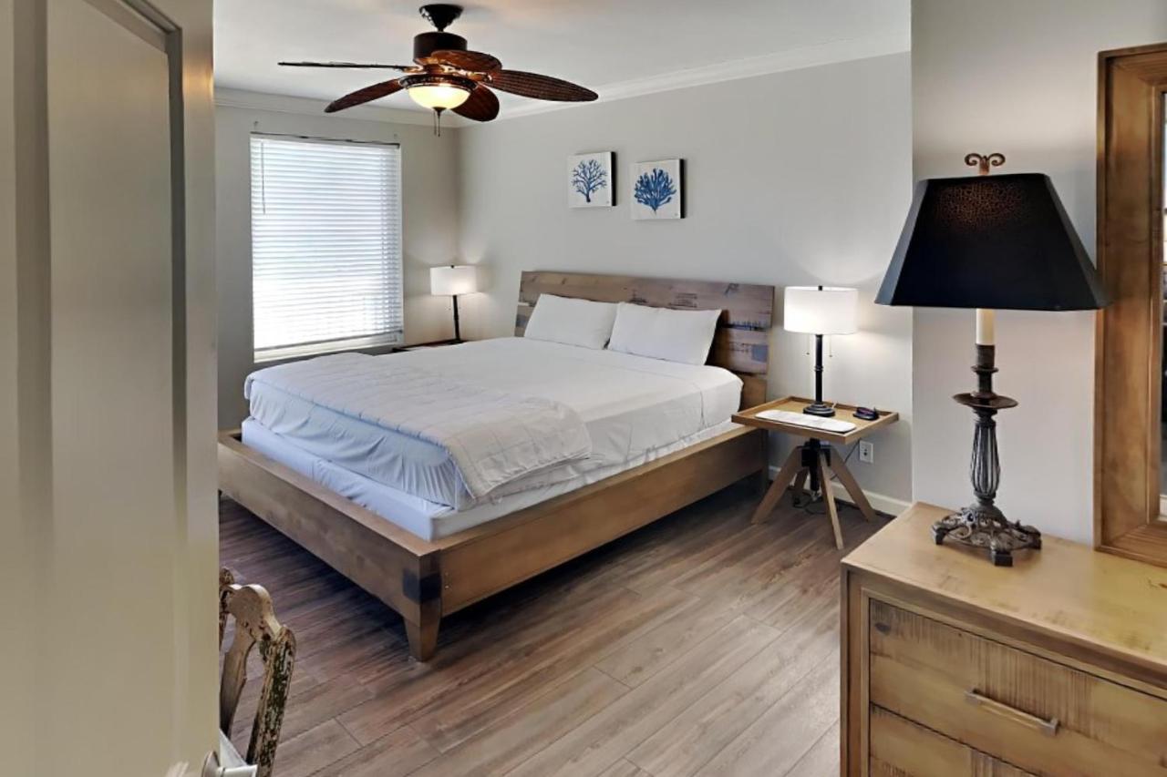Grandview East 703 *