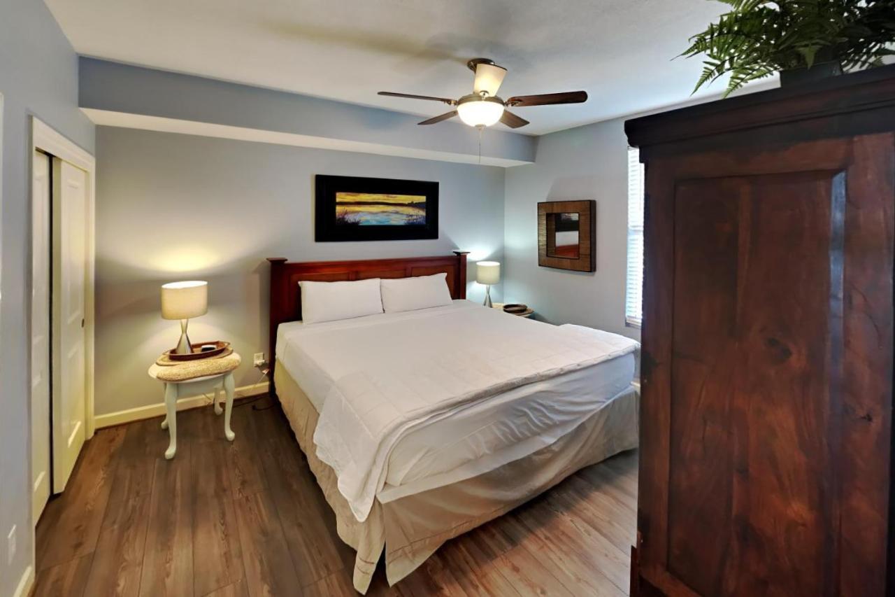 Apartment Grandview East 703