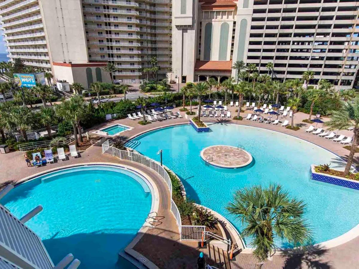 Laketown Wharf 1523 Apartment *