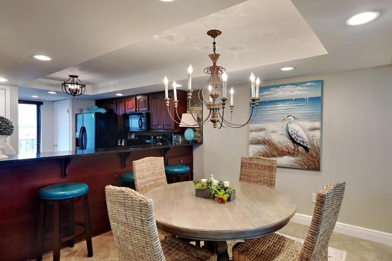 Apartment Edgewater Tower Iii 612