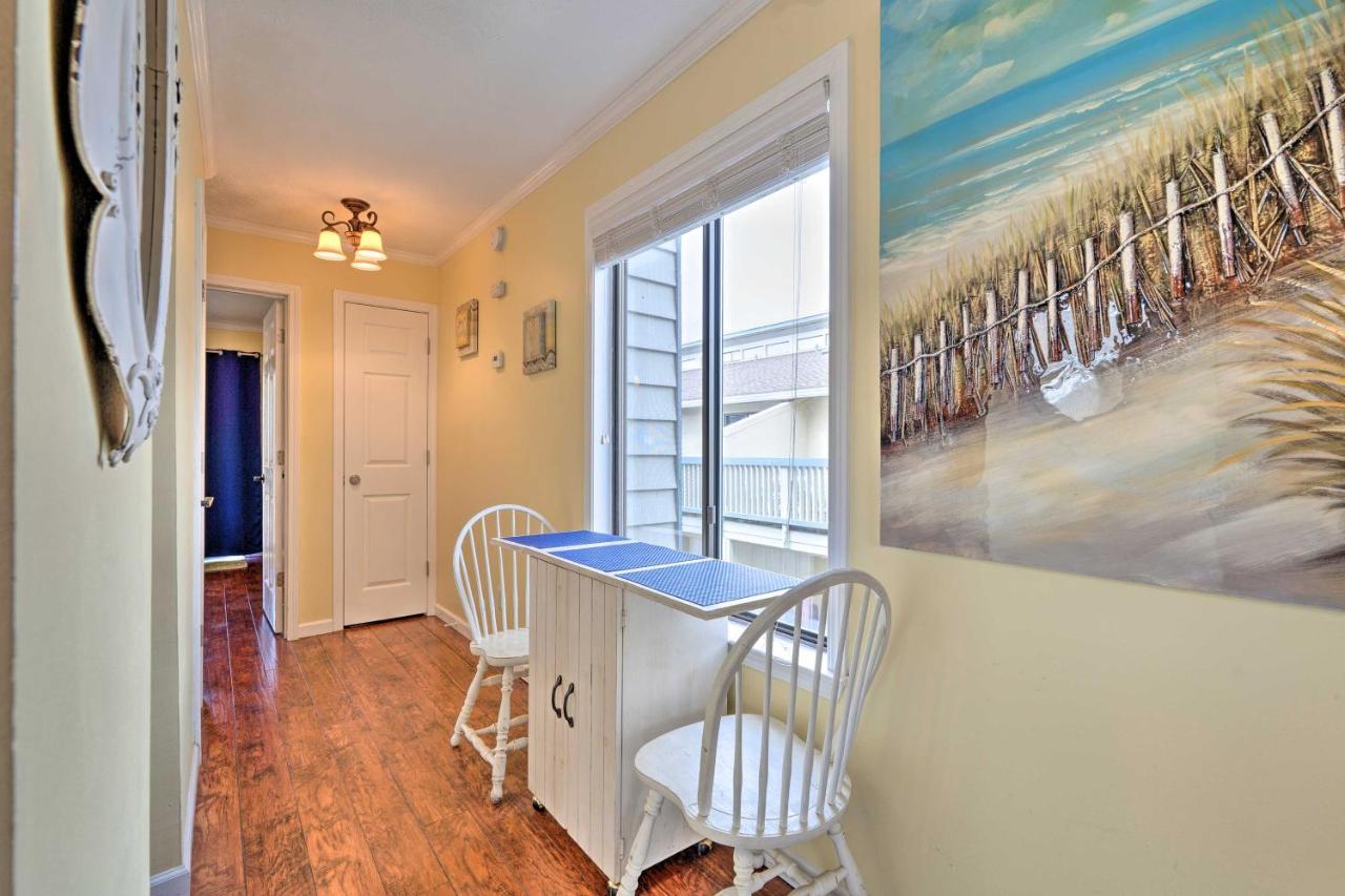Convenient Pcb With Pool Access Walk To