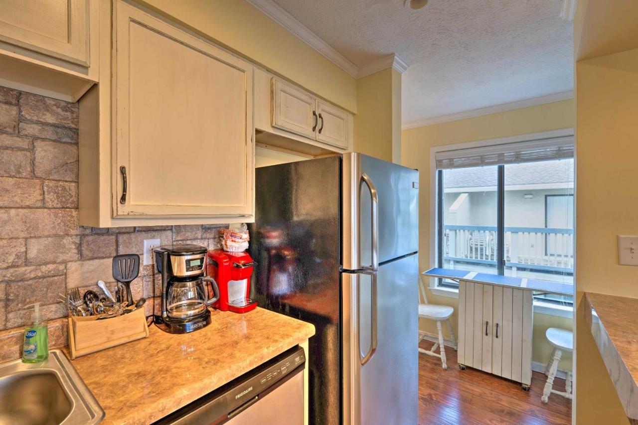 Convenient Pcb With Pool Access Walk To