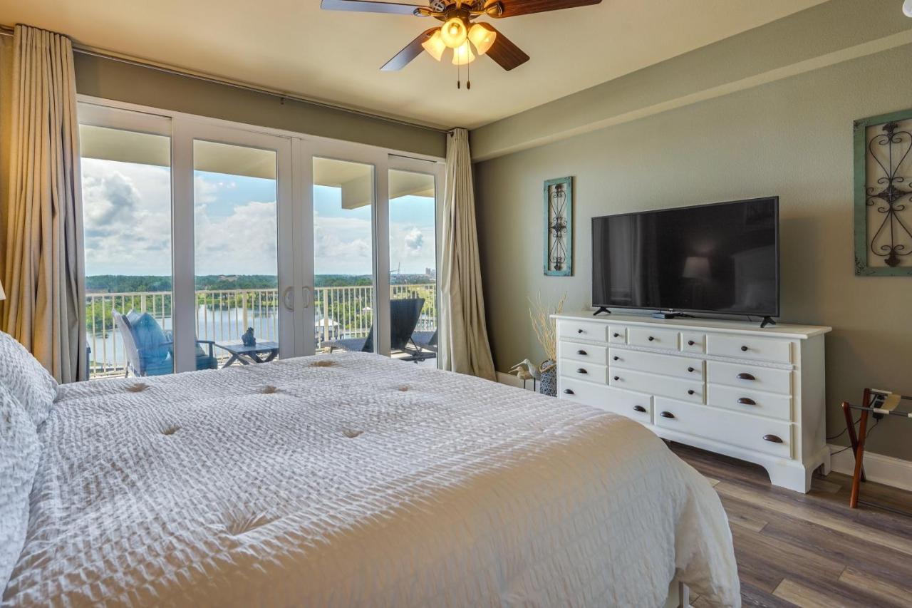 Pcb Vacation With Balcony And Access!