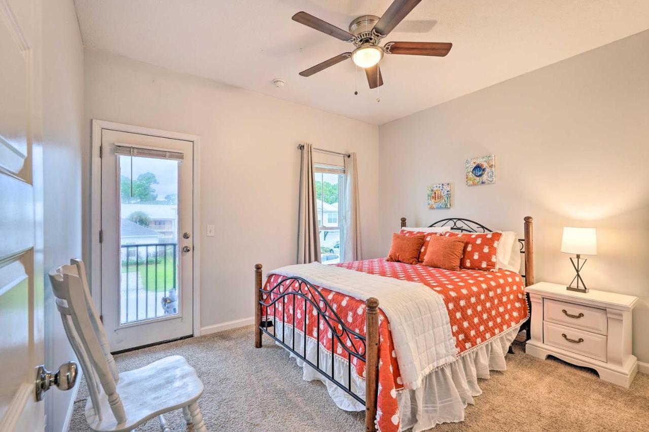 Modern Pcb With Private Yard And Pool Access Holiday home *