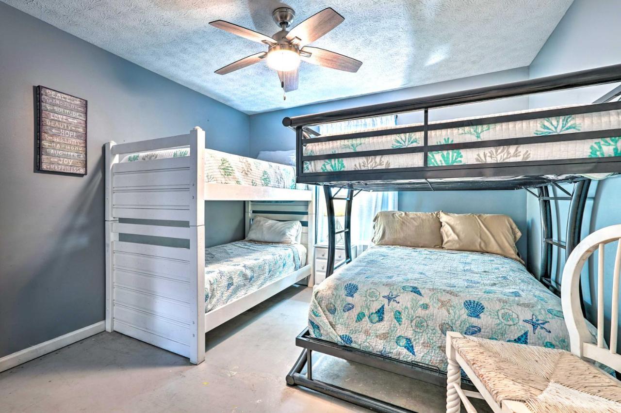 Holiday home Pcb Duplex With Patio - Steps To Beach!
