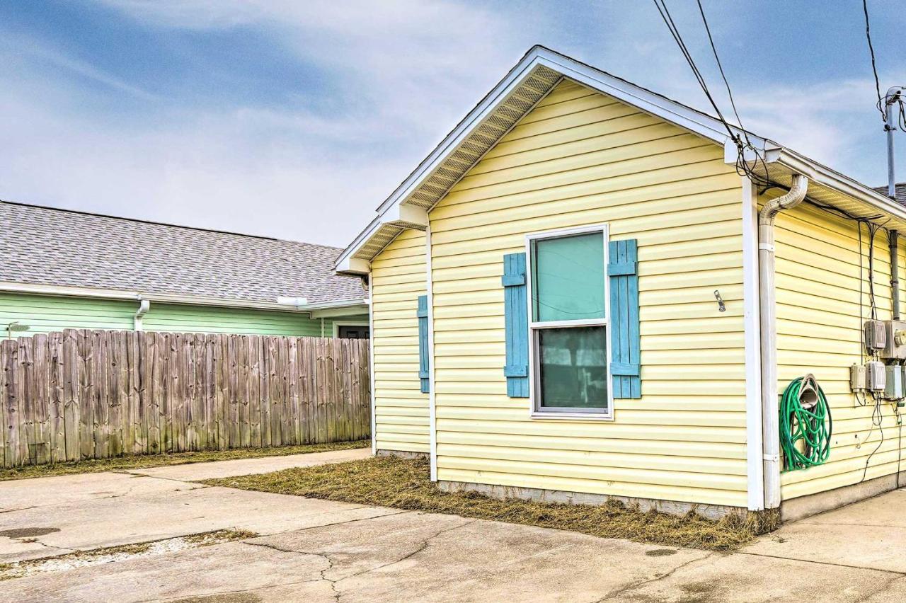 Holiday home Pet-friendly Pcb Duplex - Walk To Beach!