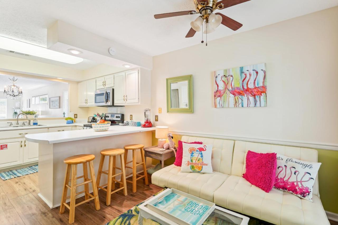 Holiday home Breezy Pcb Vacation With Lanai, Walk To Ocean Panama City Beach