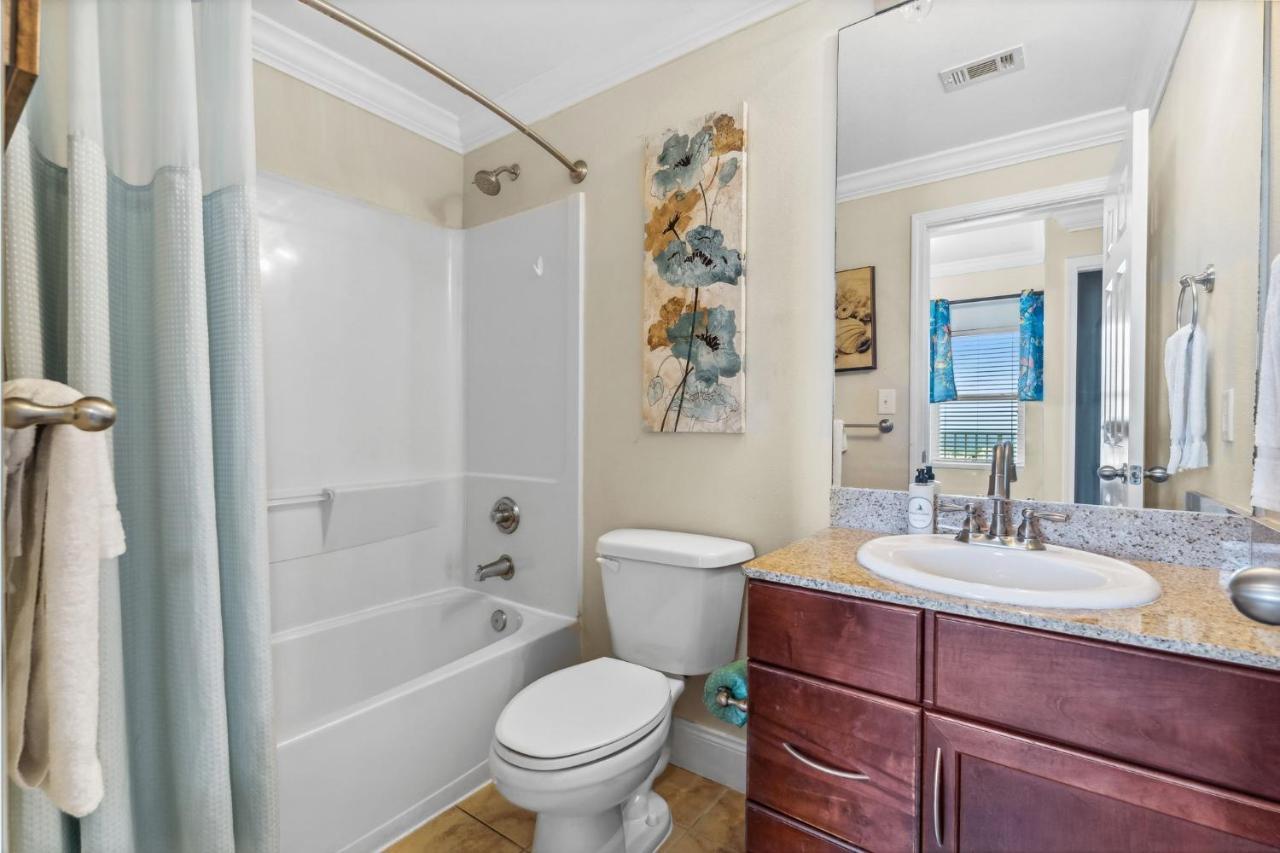 Hello Sunshine At Laketown Wharf #1830 By Nautical Holiday home Panama City Beach