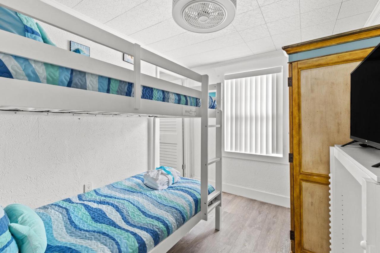 219 Palmetto Pl 1 - Tropical Paradise Holiday home