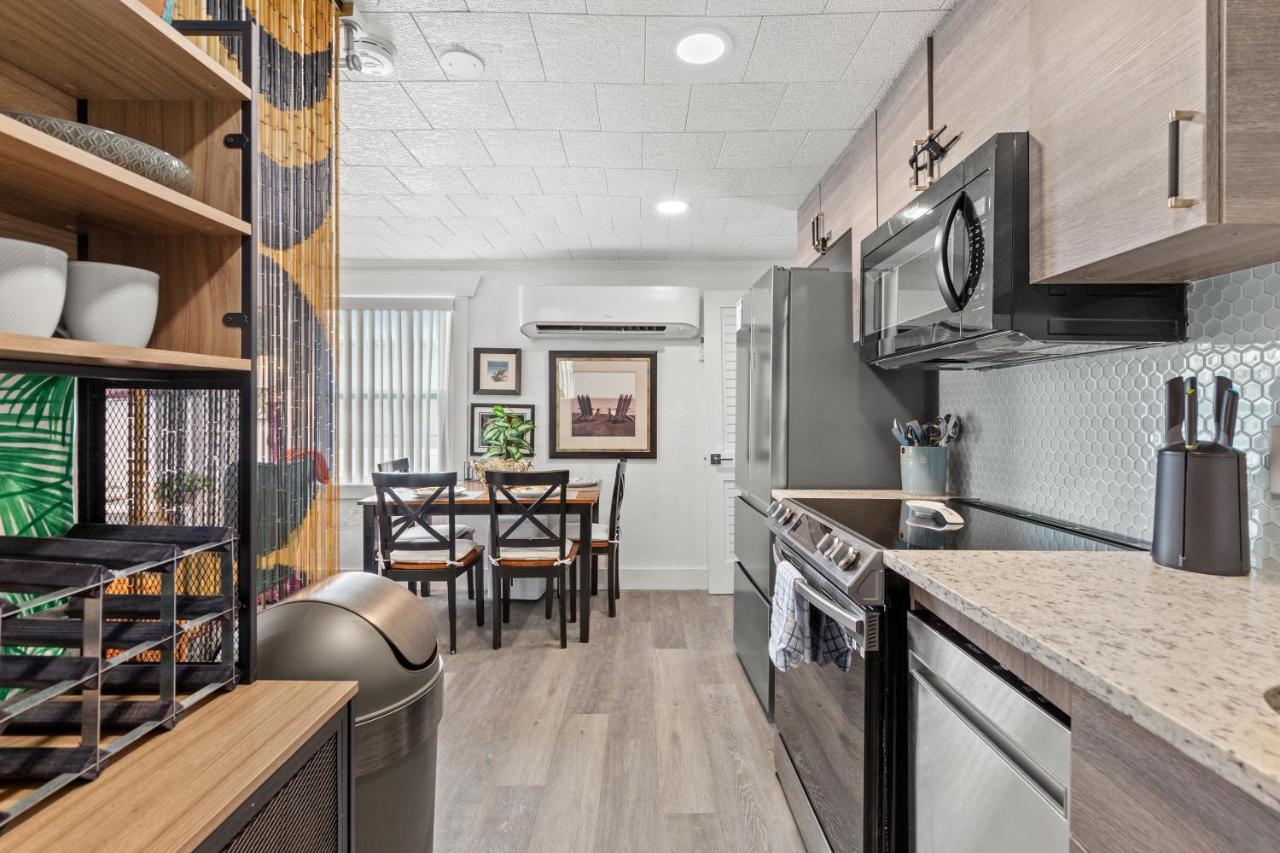 219 Palmetto Pl 1 - Tropical Paradise Holiday home *