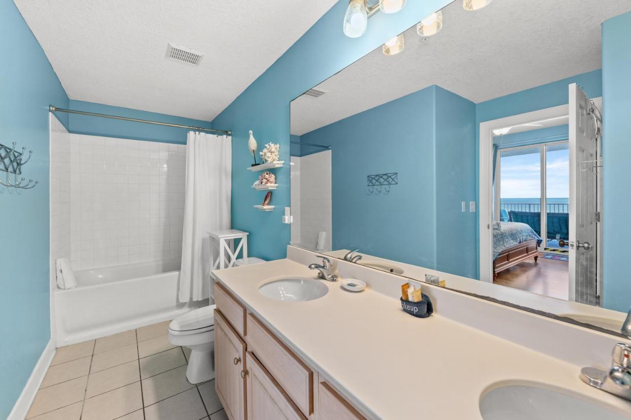 Large Balcony! Gulf Front Master Suite! Many Amenities On-site! * Panama City Beach