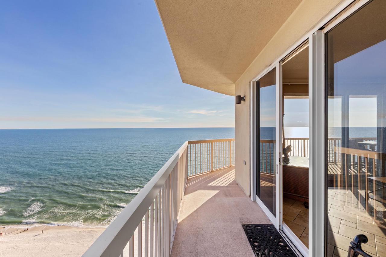 Holiday home Gulf Front Master Bedroom! 2 Pools & Hot Tubs! Sleeps 8! *